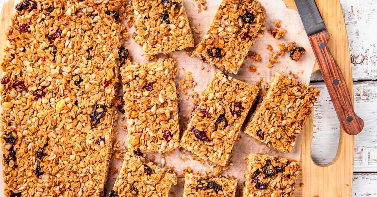 Easy No-Bake Granola Bars recipe